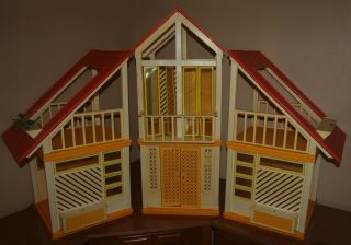 Vintage 1978 Barbie A - Frame Dream House Unfurnished & 99 Complete