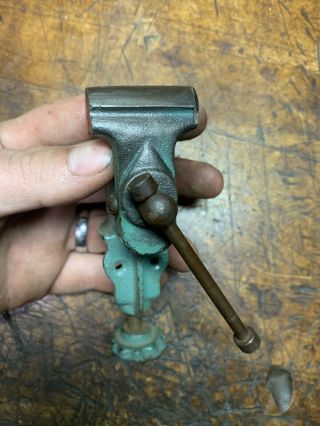 Vintage “Fix’n Save” small bench vise 3