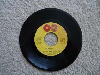 Stevie Wonder Fingertips Pt.  1 & 2 Tamla Globes 45 Rpm Vinyl Record 1963 Nm -