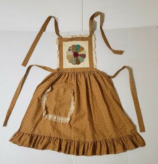 Vintage Handmade Full Bib Apron Needlepoint Quilt Flower & Ruffle Trim 1987 
