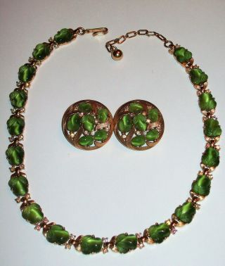 Vintage Trifari Green Fruit Salad Collar Necklace And Clip - On Earrings