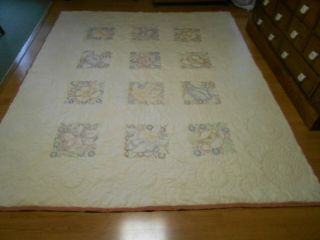 Vintage Cotton 12 Flower Embroidered Hand Quilted & Machine Sewn Quilt 84 X 99