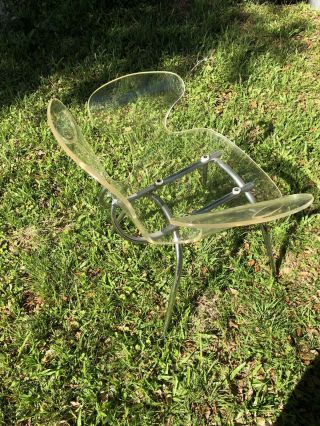 Vintage Classic Molded Mid - Century Cleat Lucite And Chrome Chair