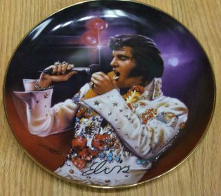 Elvis Presley " The King " Bradford Exchange Plate Remembering Elvis