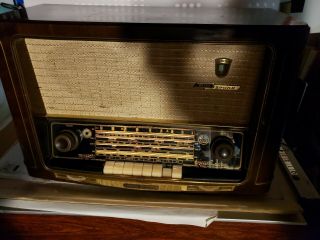 Vintage Grundig Majestic Multi - Band Tube - Radio Model 3035 W/3D/USA – lights up 2