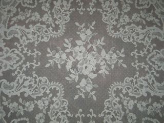Vintage Creamy French Alencon Lace Tablecloth Topper Needlelace Flowers Scroll