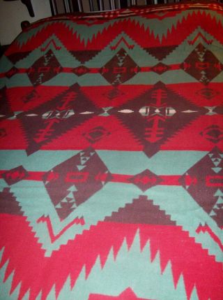 VINTAGE BEACON COTTON CAMP BLANKET,  RED,  GREEN,  BROWN NATIVE AMERICAN DESIGN 2