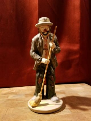 Emmett Kelly Jr.  Clown Sweeping With Broom Porcelain Figurine Statue By: Flambro