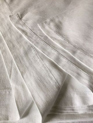 Vintage Linen - A Large White Quality Linen Flat Bed Sheet.  240cm X 200cm.  860g.