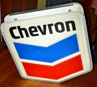 Vintage Chevron Gas Station Light Up Sign 28”x25” - - -