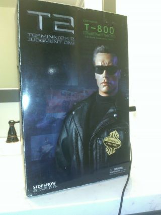 Sideshow Exclusive 1/6 Scale T2 T - 800 Terminator 2 Judgement Day