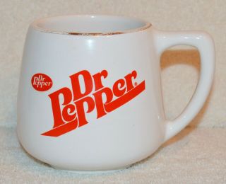 VINTAGE 1985 DR PEPPER 100 YEARS COFFEE MUG HOT DR PEPPER CERAMIC CUP 2