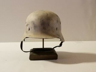 Ww2 German Helmet M40 Size Q62 W/liner And Chin Strap - Snow Camo