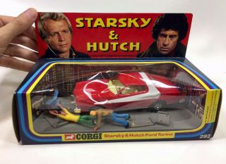 Corgi Toys 1:36 Starsky & Hutch Ford Torino & 3 Figures 292 Diecast Toy Car Mib