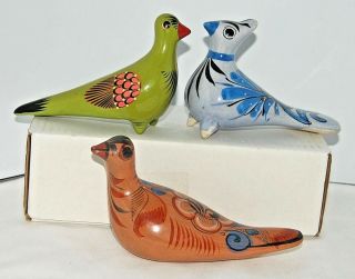 (3) Mexico Folk Art Pottery Bird Dove Figures Rust Green Blue Ken Edwards Style