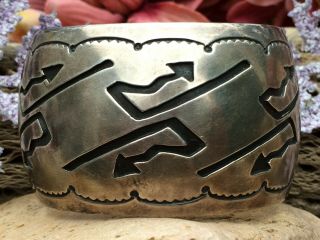 Wide Vintage Native American Navajo Or Hopi Arrow Sterling Silver Cuff Bracelet