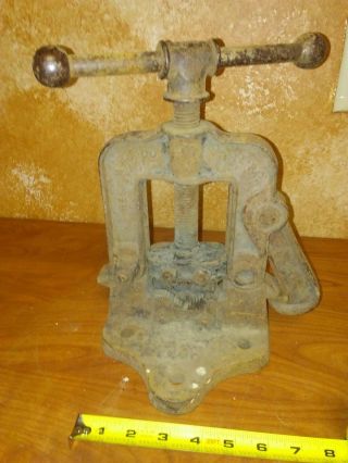 Vintage Reed Manufacturing Pipe Vise Pat.  1914 No.  71 Erie,  Pa.  Antique Complete