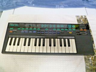Yamaha Vss - 30 Portasound Digital Voice Sampler Vintage Synthesizer Vss 30