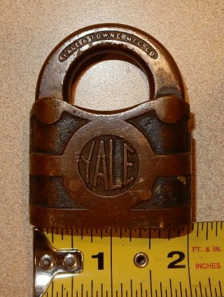 Antique Yale & Towne Mfg.  Co.  Padlock Lock No Key