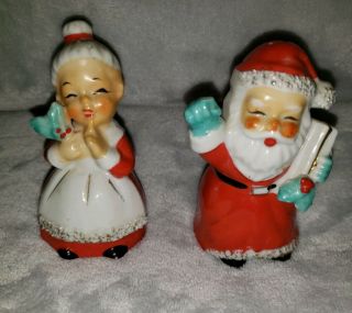 Vintage Christmas Mr And Mrs Santa Claus Salt & Pepper Shaker Set