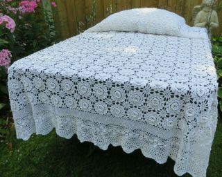 Vtg Antique Handmade Irish Crochet Lace Roses Ruffled Bed Coverlet 80x92 White