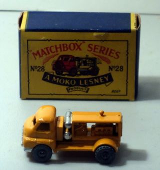Dte Lesney Matchbox Regular Wheels 28 - 1 Small Orange Bedford Compressor Truck Mw