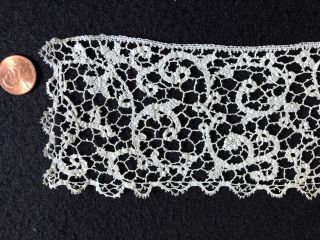 Unusual 17th C.  Flemish bobbin lace edging STUDY PIECE 2