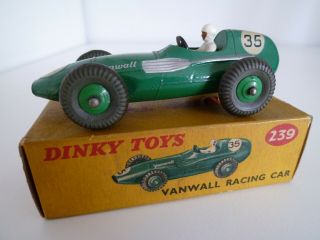 Vintage Dinky Toys 239 Vanwall Racing Car Issued 1958 - 60