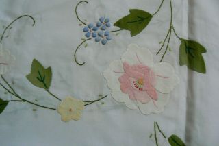 Gorgeous Hand Embroidery & Applique Tablecloth 68x50 & 8 Napkins 11x11 " Floral