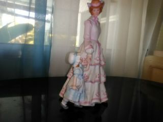 Lenox Porcelain Lady Figurines " Sunday In The Park "