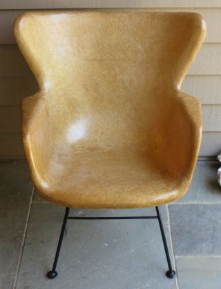 Lawrence Peabody Mcm Design Selig Butterscotch Fiberglass Wing Back Chair 1950 