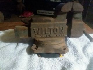 Vintage WILTON Bench Vise with 3 1/2 