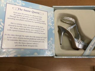 Just The Right Shoe - Snow Queen,  2004 Christmas Shoe