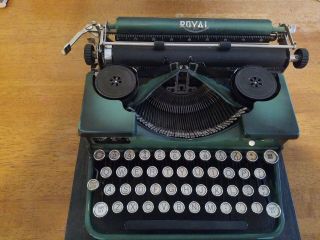 Vintage 1930s Art Deco Royal Black Touch Control Model O Portable Typewriter