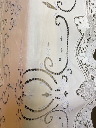 VTG.  LARGE Handmade Needle Lace and Embroidered Tablecloth 120 