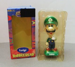 Official Nintendo Luigi 2001 Bobblehead Bd&a Collectibles