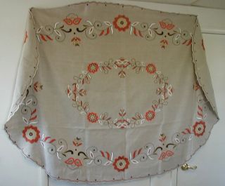 Gorgeous Arts & Crafts Linen Tablecloth