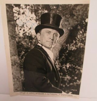 Rare Autographed Kirk Douglas 8x10 Photo From Film Adrian Messenger