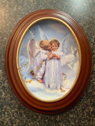 Bradford Exchange 3237f Angel Kisses Plate By Sandra Kuck’s On Angel’s Wings