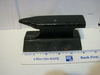 Small Cast Iron Anvil 1.  13 Lbs 4⅞ Inches Wide 2½ Inches Tall Mini For Jewelry ?