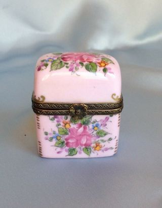 Vintage Limoges Tobatieres Trinket Box Hand Painted Signed and Numbered 10/500 2