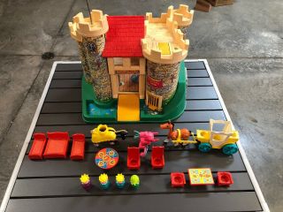 Vintage Fisher Price Family Castle Little People Playset