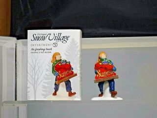 Dept 56 The Finishing Touch Snow Village 807294 (d - 239)