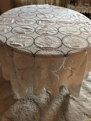 Vintage Snowy White Linen & Crochet Lace Tablecloth Embroidery