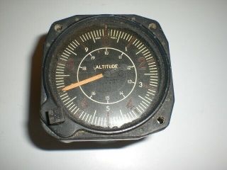 Scarce Old Vintage Wwii Us Army Air Corps Altimeter B - 12 U.  S.  Gauge Company Rare