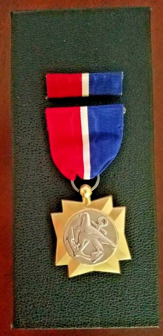 Ww2 United States Merchant Marine Mariners Medal Marked " Pm " Made Paul Manship.