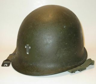 Late Wwii Us Army Chaplain Helmet W/ Painted Cross Rear - Seam Schlueter