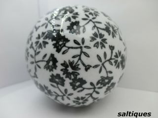 Black & White Porcelain Ceramic Carpet Ball Home Decor Scottish - Rare Color 3 "
