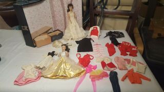 Vintage 1960’s 8 Barbie Doll With Barbie And Ken Doll Case,  W/clothes
