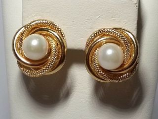 Vintage 18k 750 Gold Pearl Earrings Pierced Swirl Knot Designer Signed Nautical
